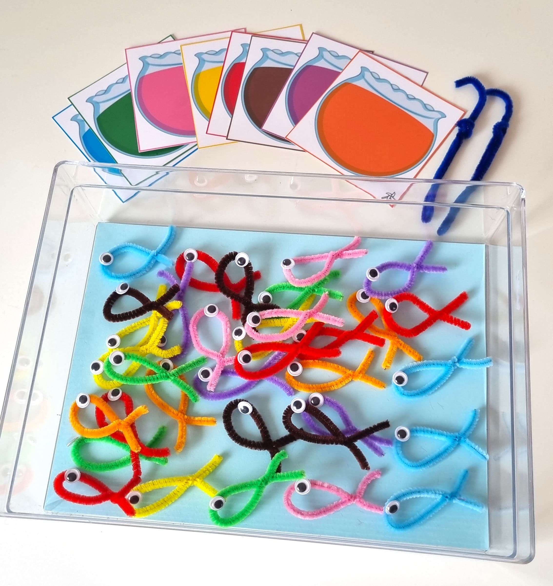 Juego: "Peces de colores"